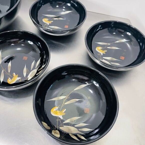 Vtg Japan Large Black Lacquer Ware Gold Embossed Salad Serving Bowl Set Of 9 Set - Picture 10 of 12